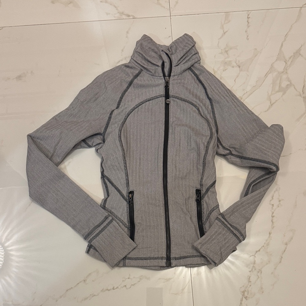 Lululemon Women's Gray Jacket